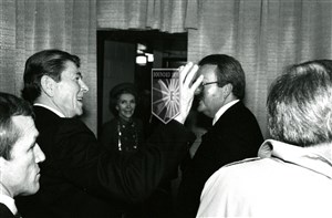Image description is not available for 1984.234
